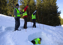 Snow shoe tour with an avalanche expert