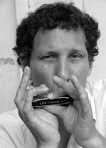 Harmonica: In the team to the blues