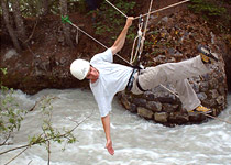 Construire un pont de cordes