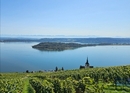 Wine hike on Lake Biel with wine tasting
