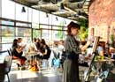 Kunst mit Pinsel und Farbe
