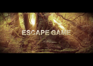 Escape Game mit verschlossenem Koffer